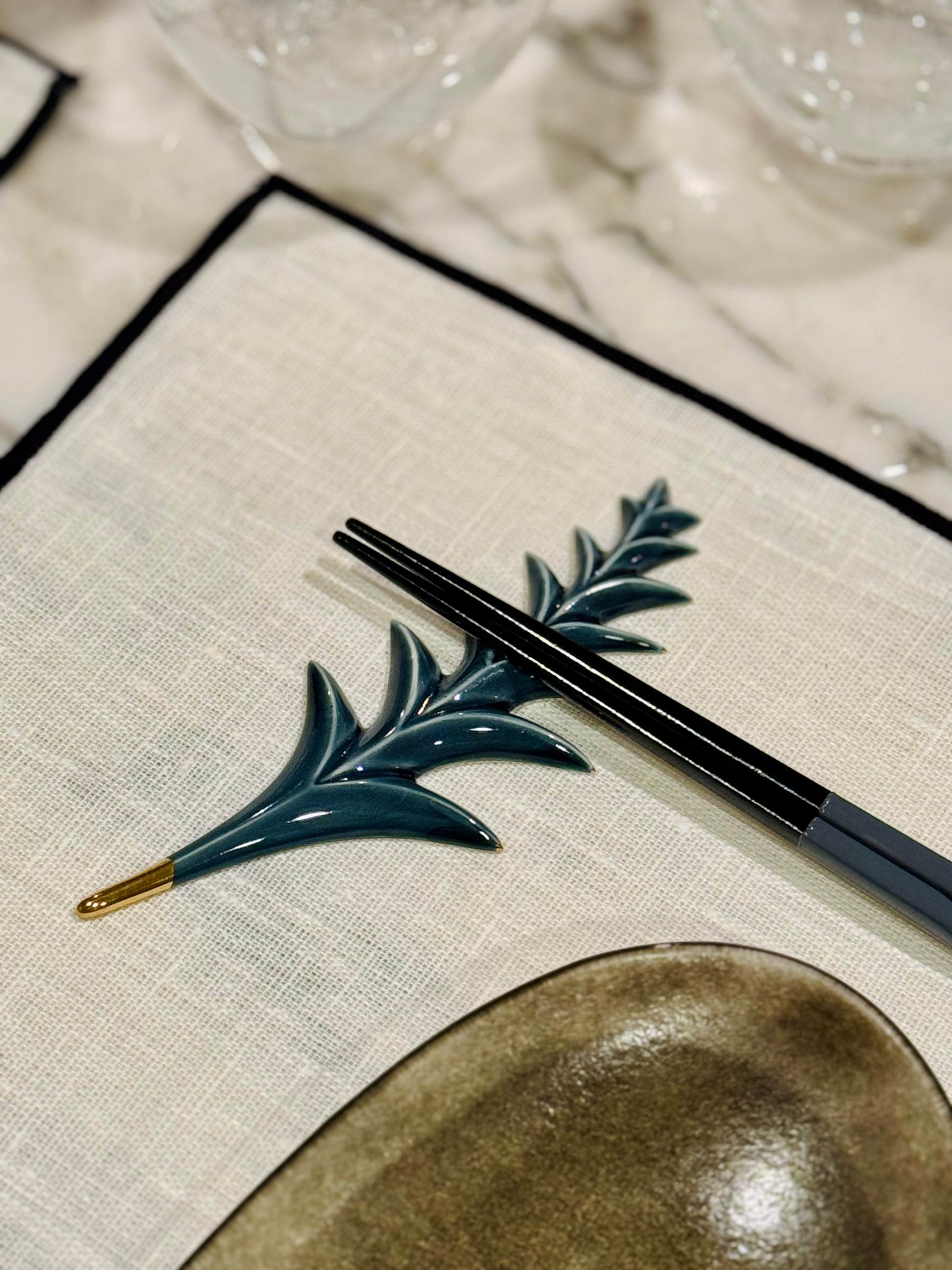 Twisted Pastel Ottchil Chopsticks (2 Colors)