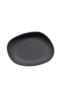 Yayoi Black Matte Plate (2 Sizes)