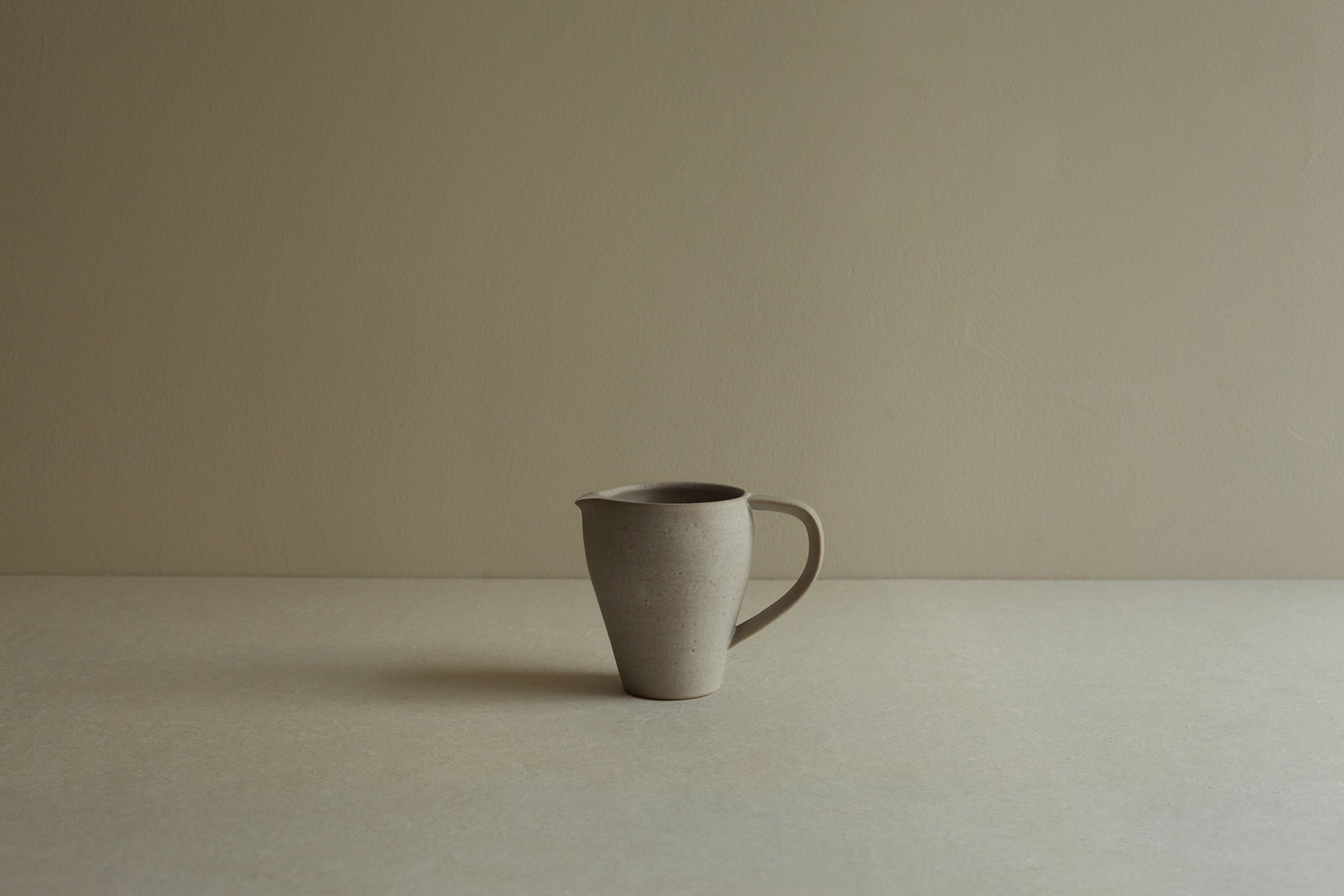 [Archive] Patina Birdy Jug - Stone Beige