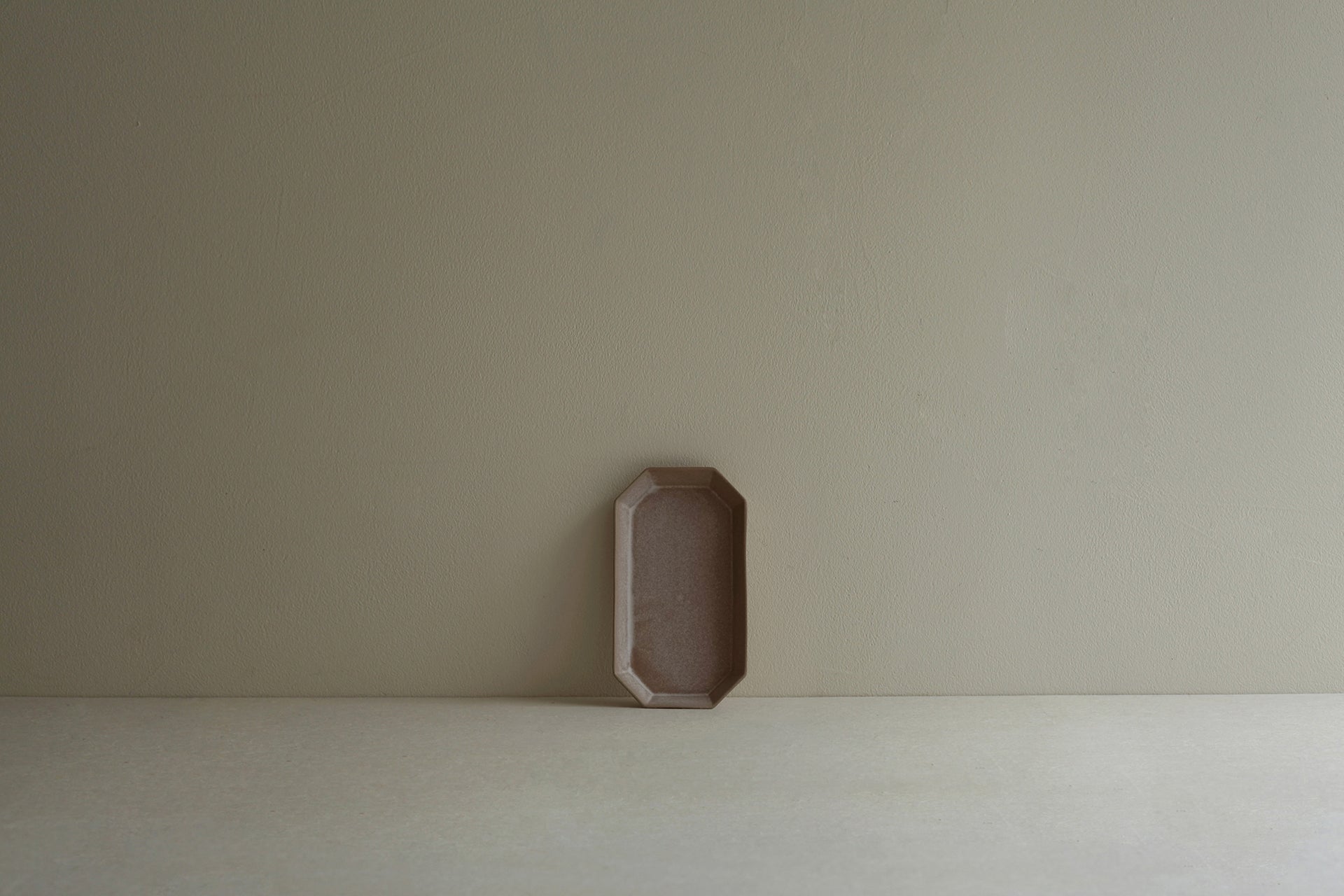 [Archive] Patina Long Octagonal Plate (S) - Stone Beige