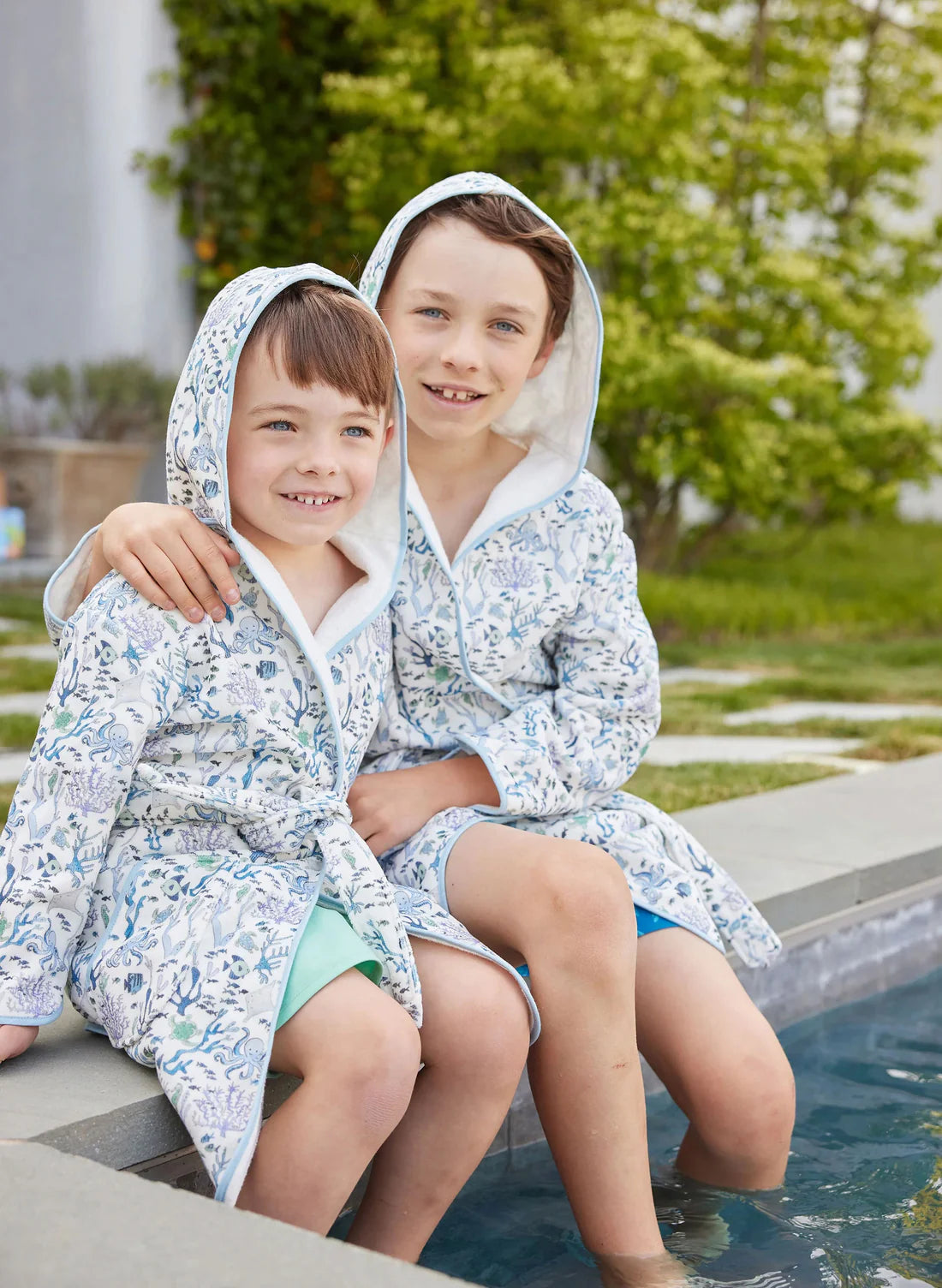 Timo & Violet - Hooded Bathrobe (Blue Coral Reef)