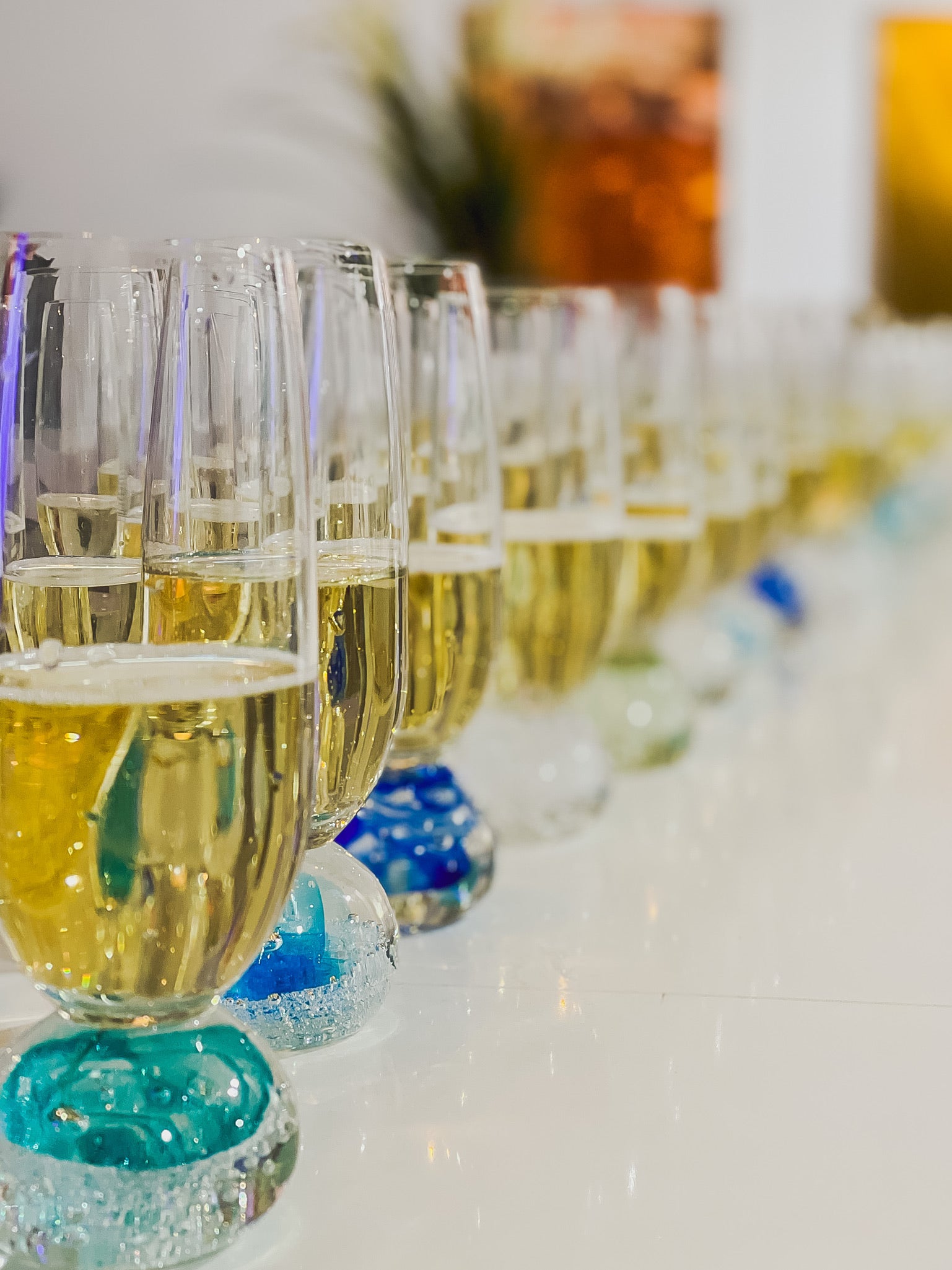 Bell Champagne Glass (4 Colors)