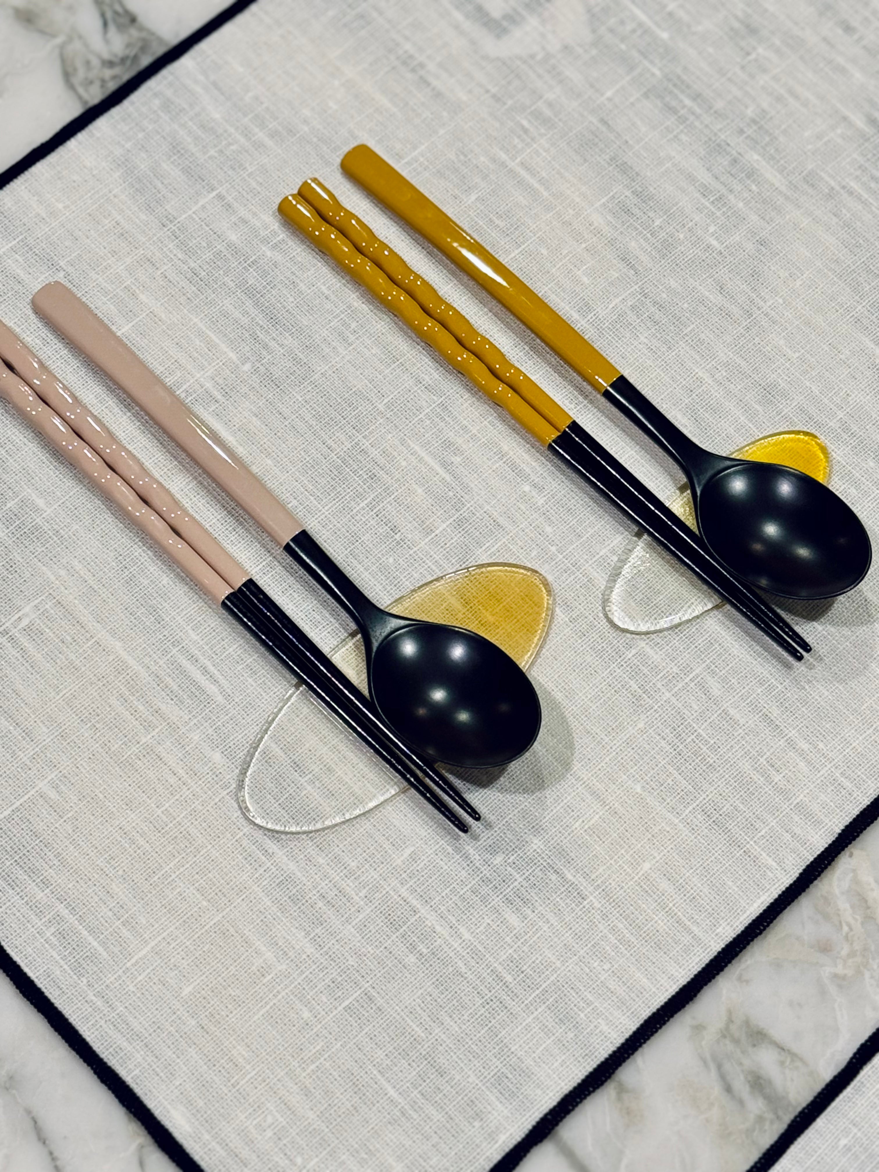 Twisted Pastel Ottchil Spoon and Chopsticks Set - Almond Beige