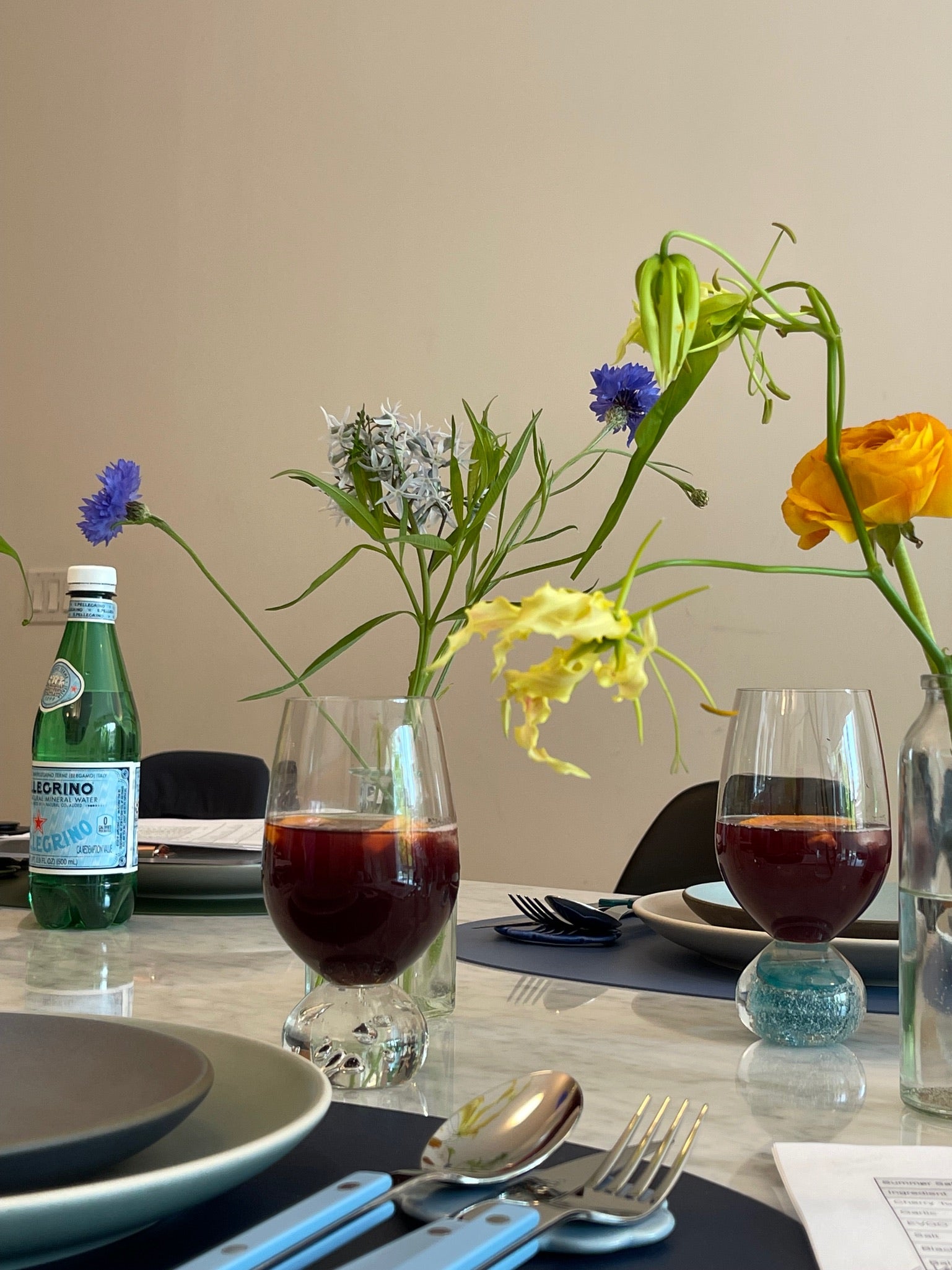 Bell Wine Glass (4 Colors)