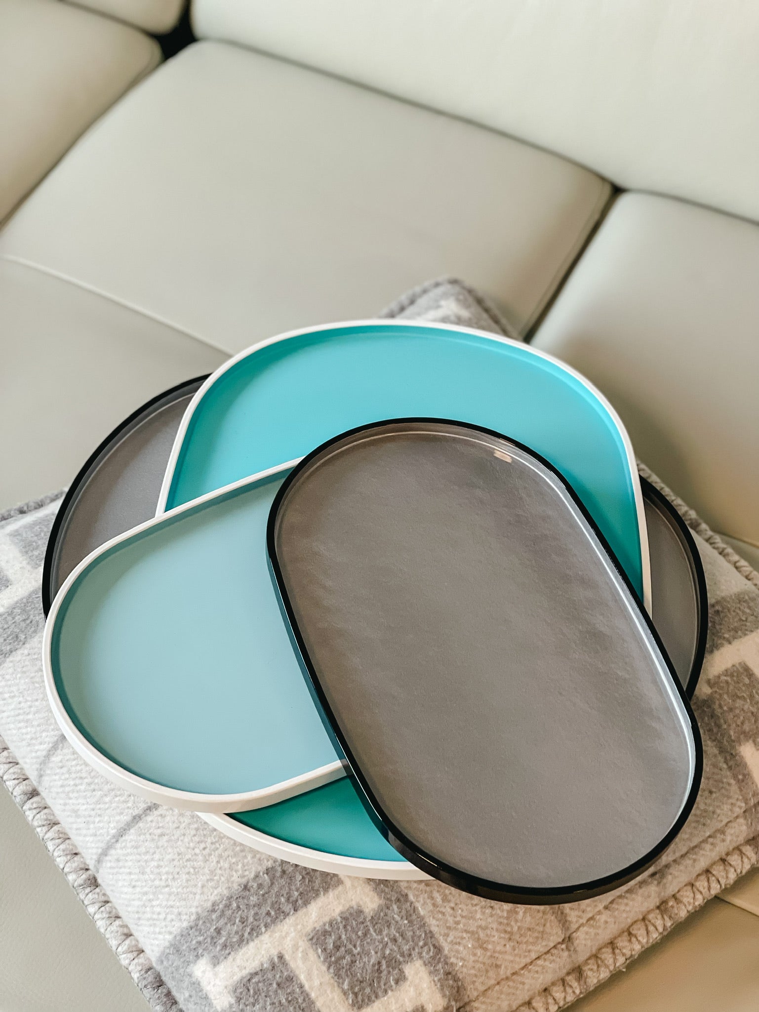 Oval Lacquer Tray - Silver