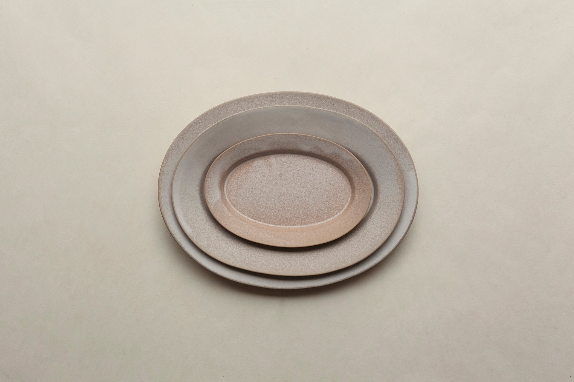 [Archive] Patina Rim Oval Plate (L) - Stone Beige