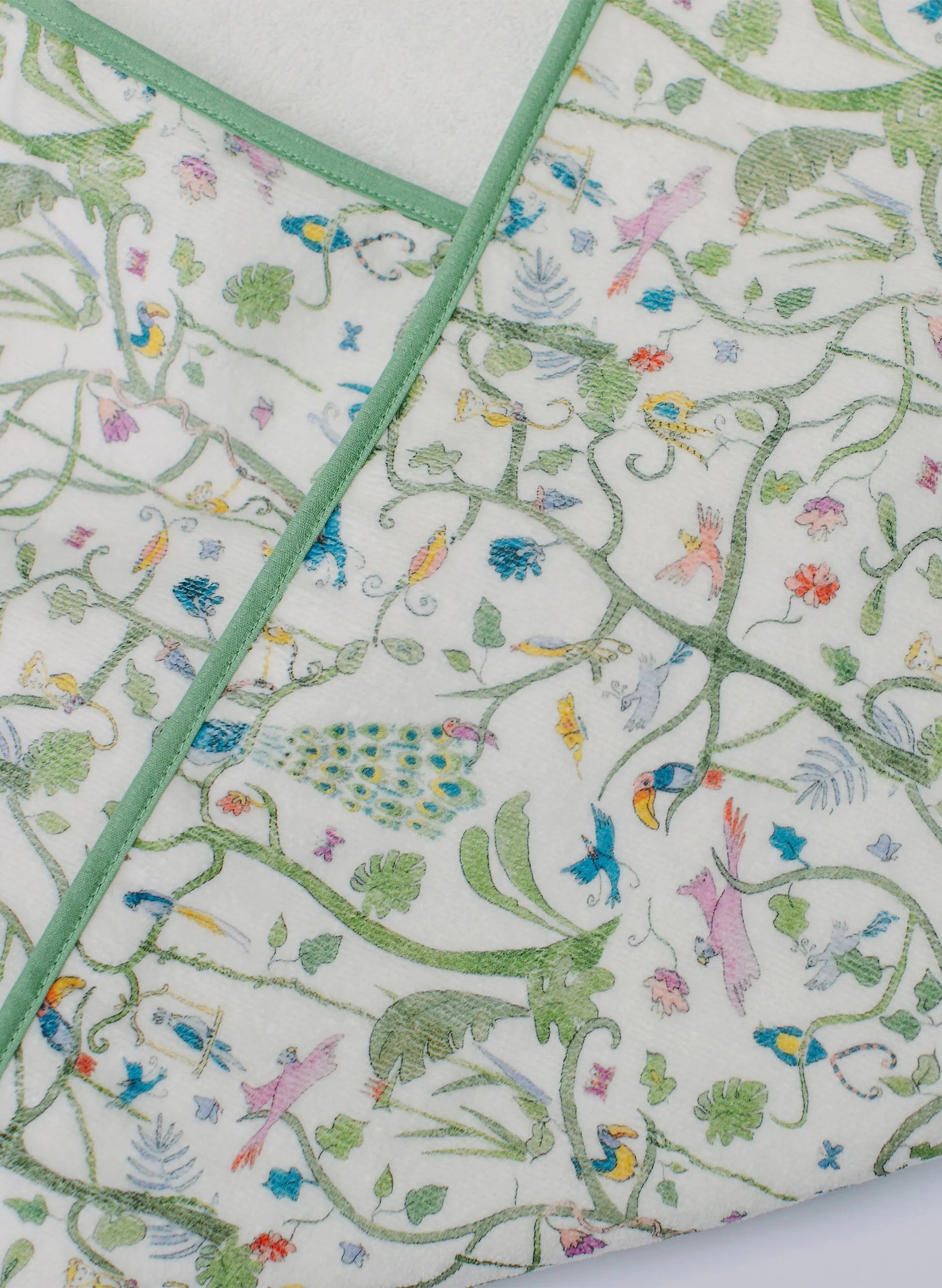 Timo & Violet - Hooded Bath Towel (Tropical Garden)