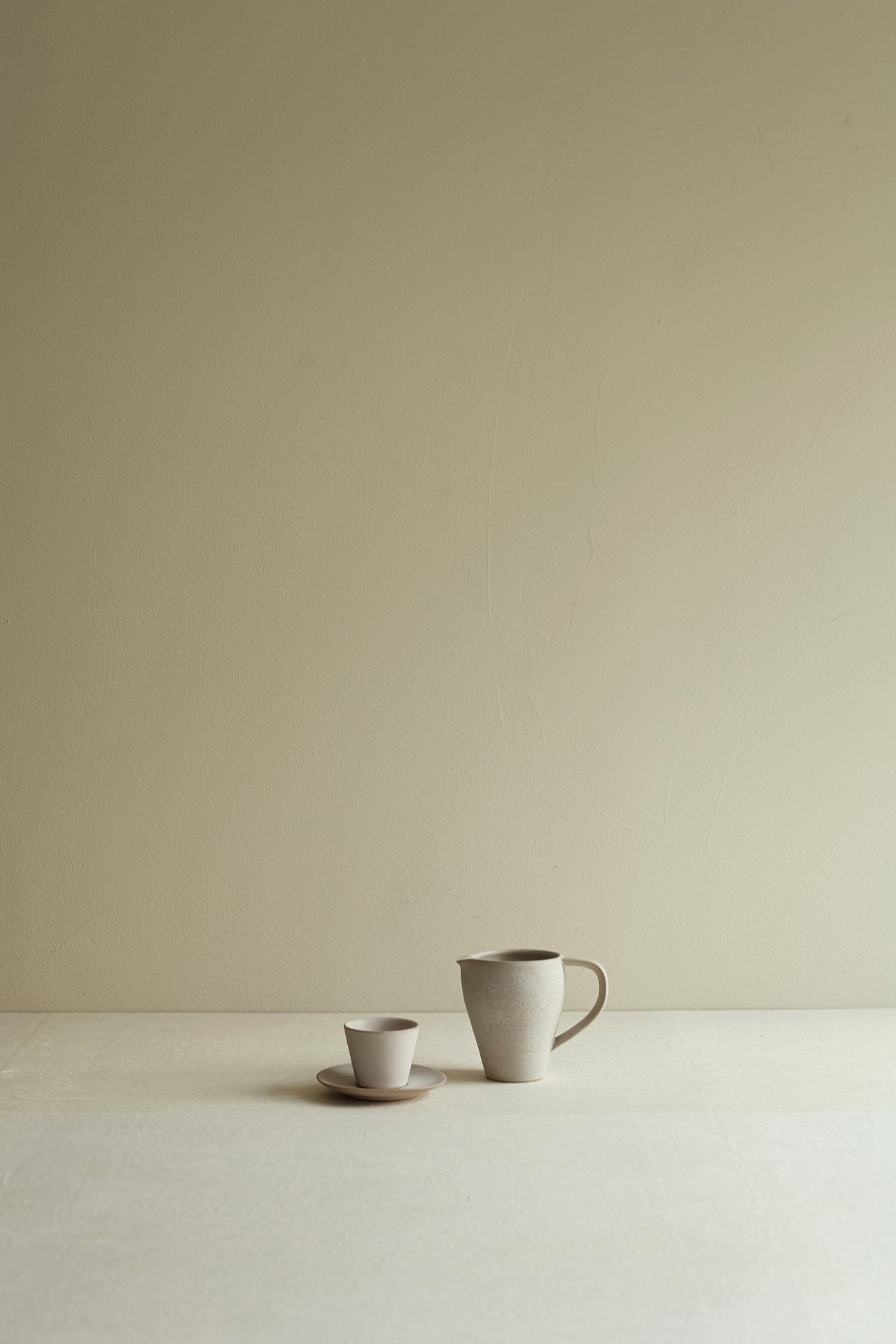 [Archive] Patina Birdy Jug - Stone Beige