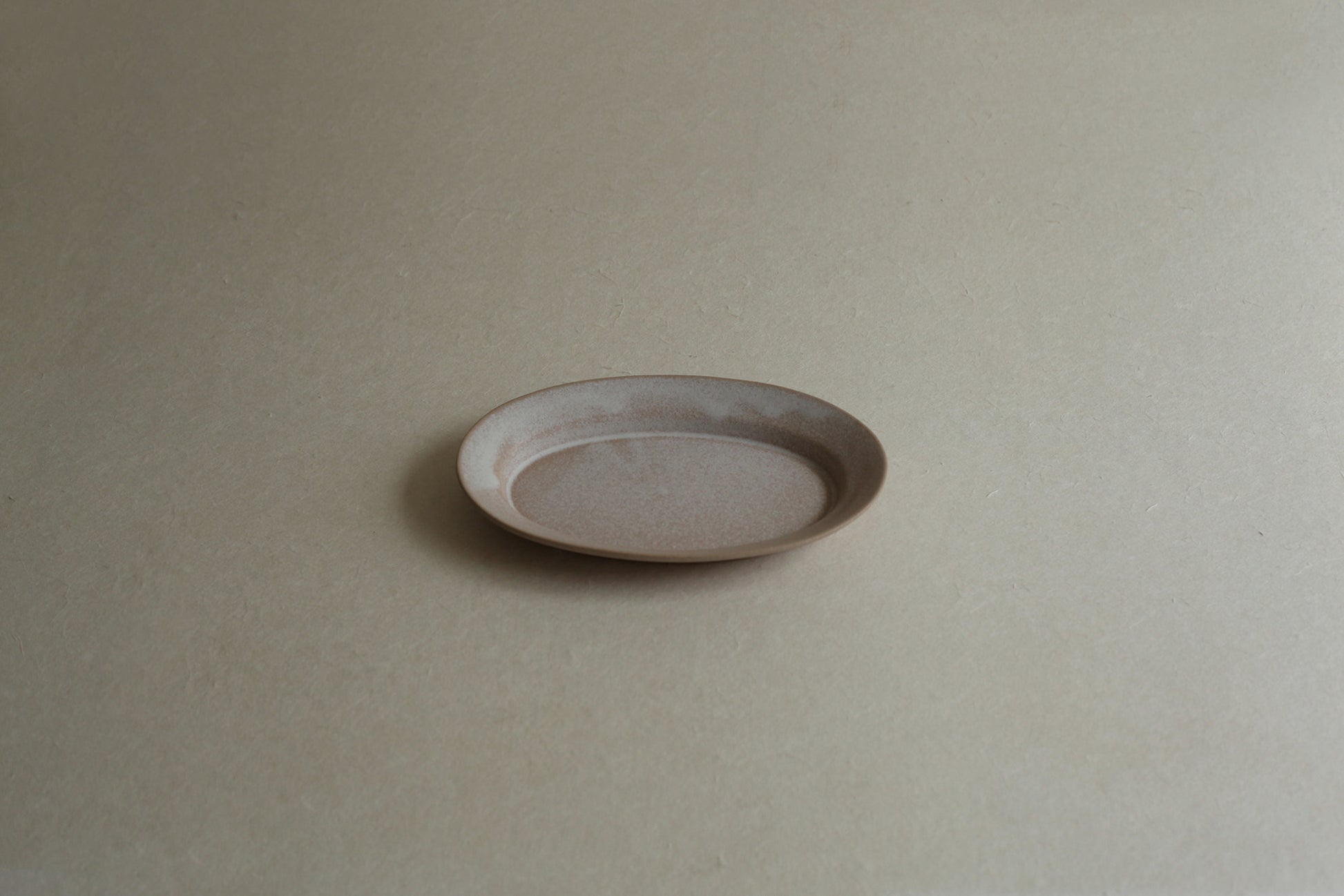 [Archive] Patina Rim Oval Plate (S) - Stone Beige