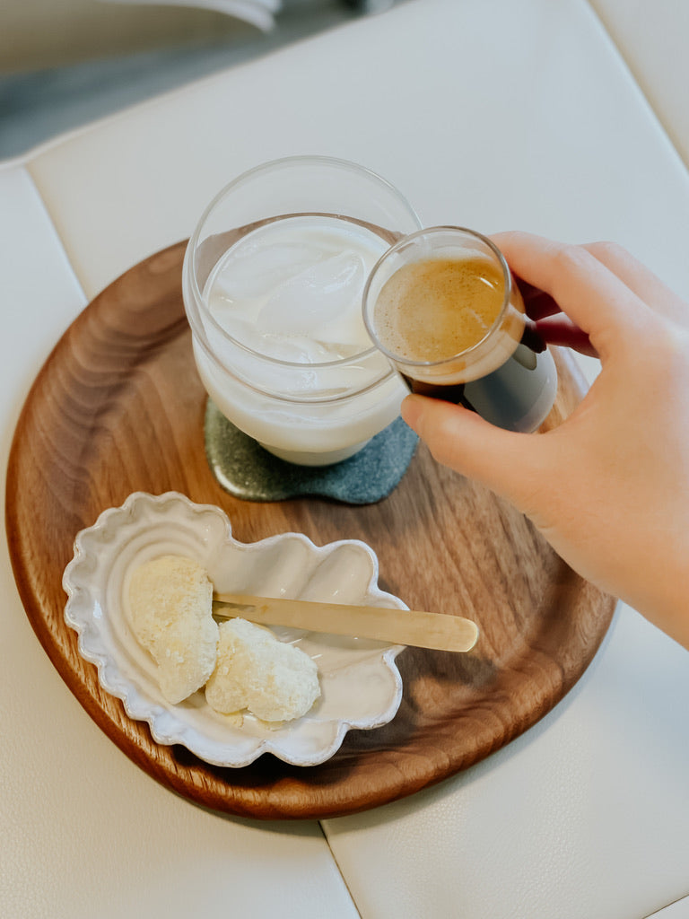 [Archive] Doughnut Walnut Wooden Tray (2 Sizes)