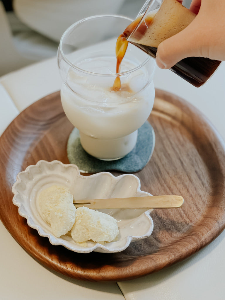 [Archive] Doughnut Walnut Wooden Tray (2 Sizes)