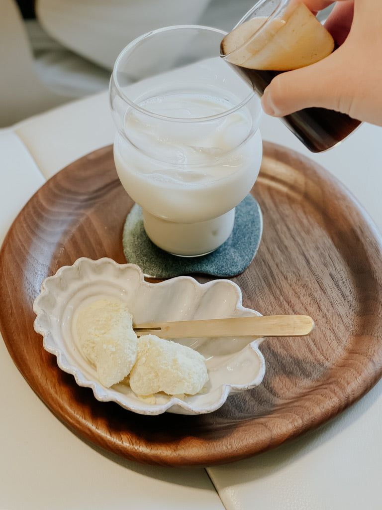 [Archive] Doughnut Walnut Wooden Tray (2 Sizes)