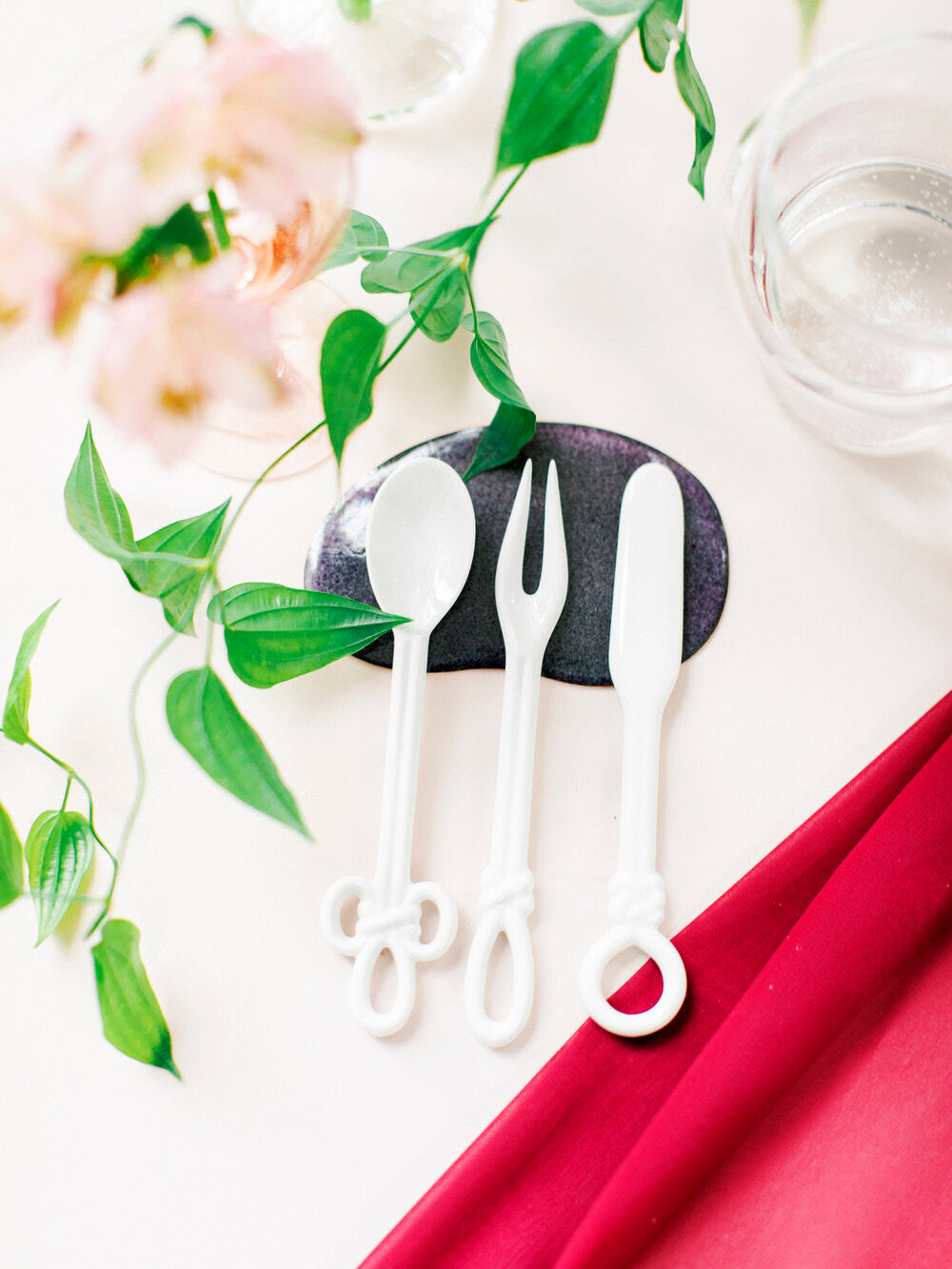 [Archive] Pebble Cutlery Rest/Coaster - Wild Berry