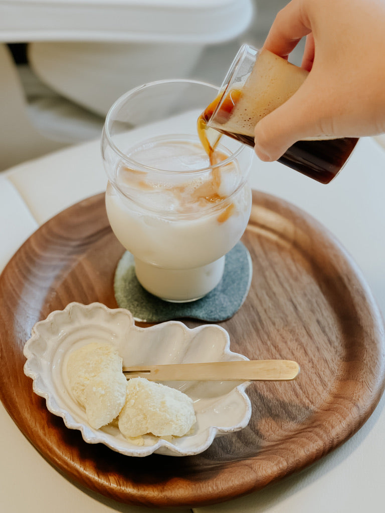 [Archive] Doughnut Walnut Wooden Tray (2 Sizes)
