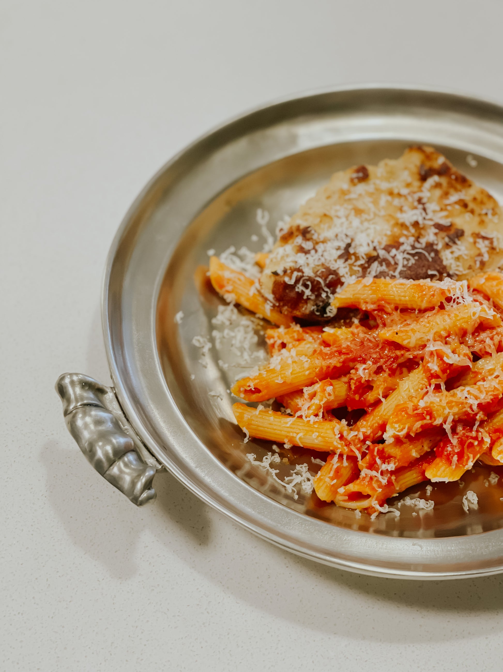 [Archive] Round Low Bowl w/ Scroll Handles