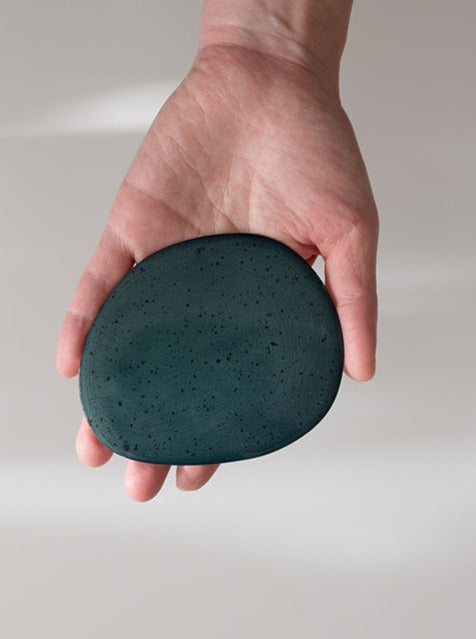 [Archive] Pebble Cutlery Rest/Coaster - Moss Green