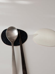 Pebble Cutlery Rest/Coaster - Ivory