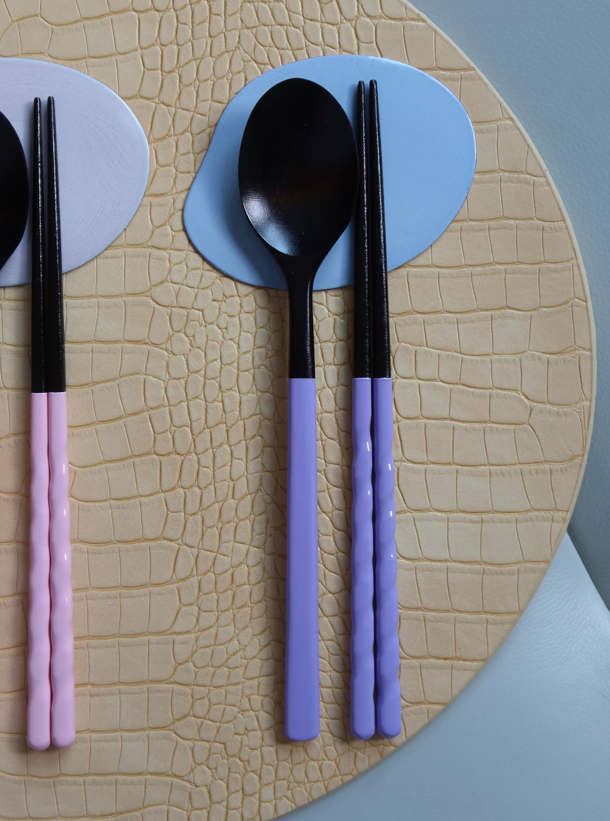 [Archive] Twisted Pastel Ottchil Spoon and Chopsticks Set - Lavender
