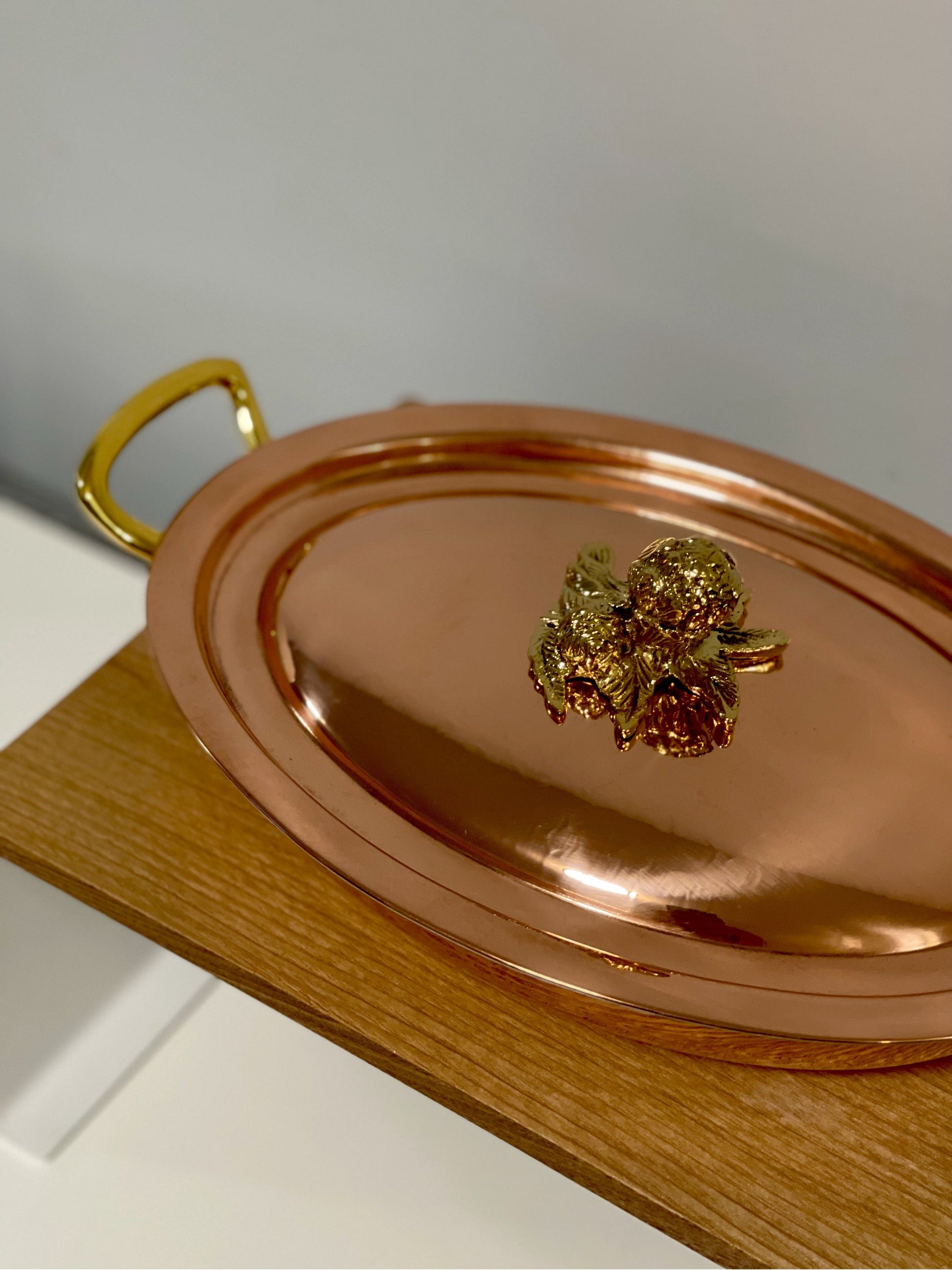 [Archive] Hammered Copper Covered Au Gratin w/ Artichoke Knob