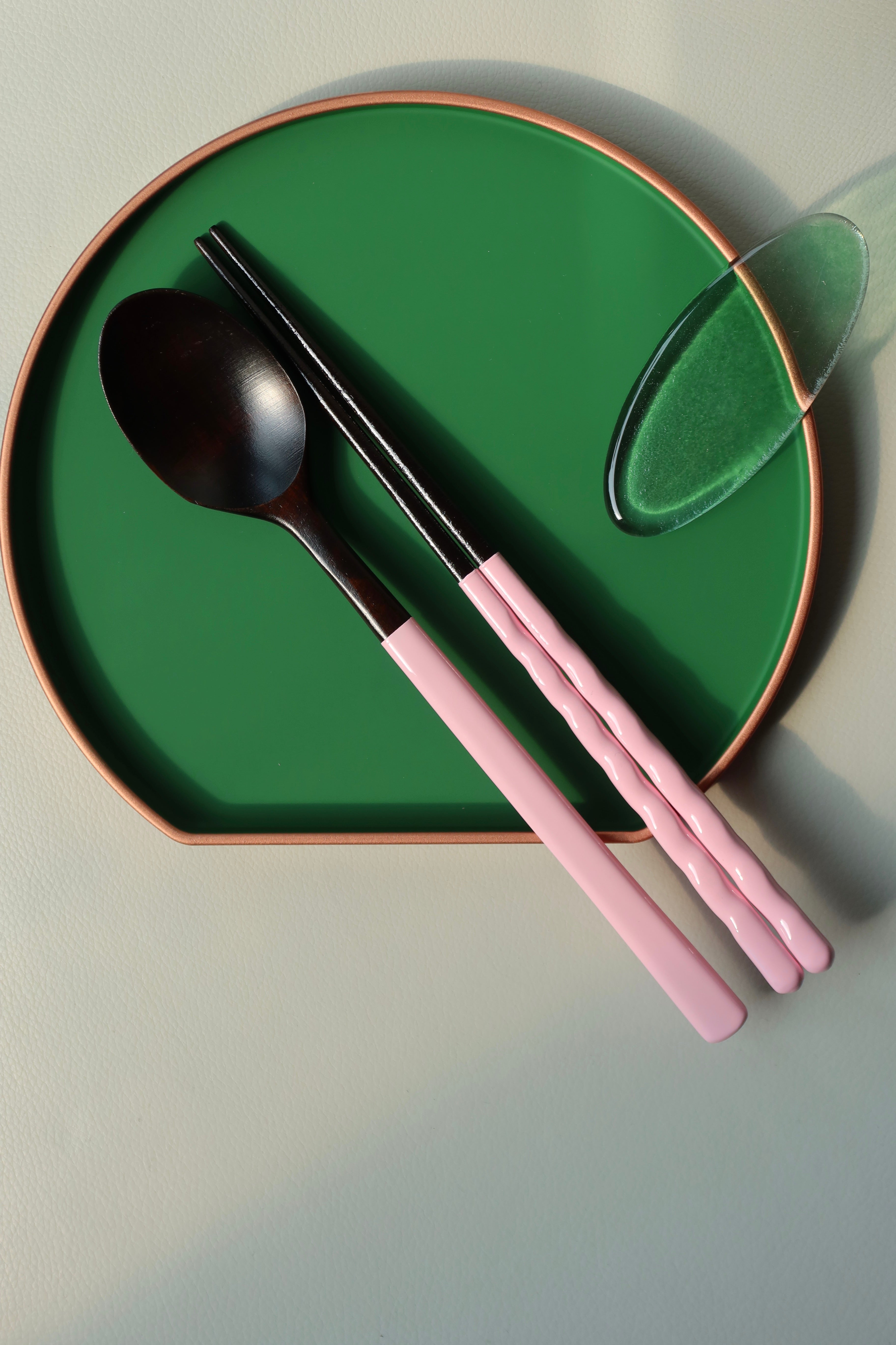 Twisted Pastel Ottchil Spoon and Chopsticks Set - Baby Pink